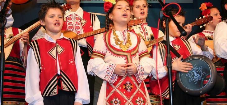 „Танцова въртележка“ събира  близо 900 танцьори в Г. Оряховица